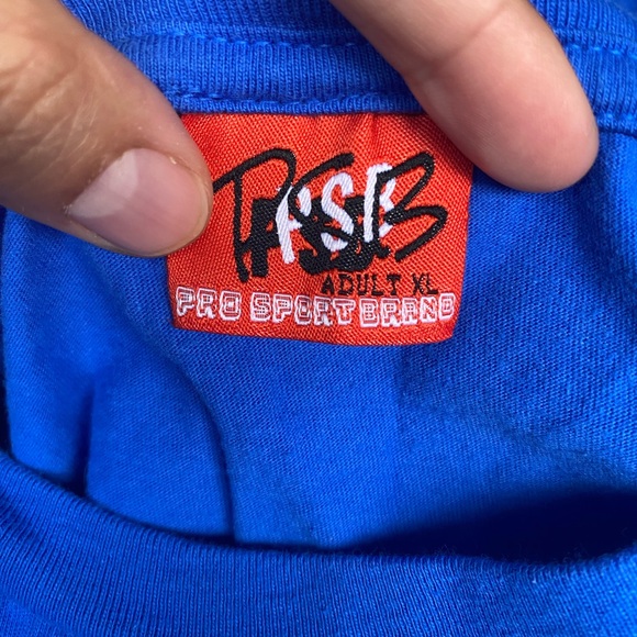 Duke Blue Devils College Basketball Shirt - Picture 2 of 2